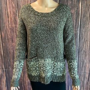 Anthropologie Ecoté size small dark green & cream colored boho knit sweater
